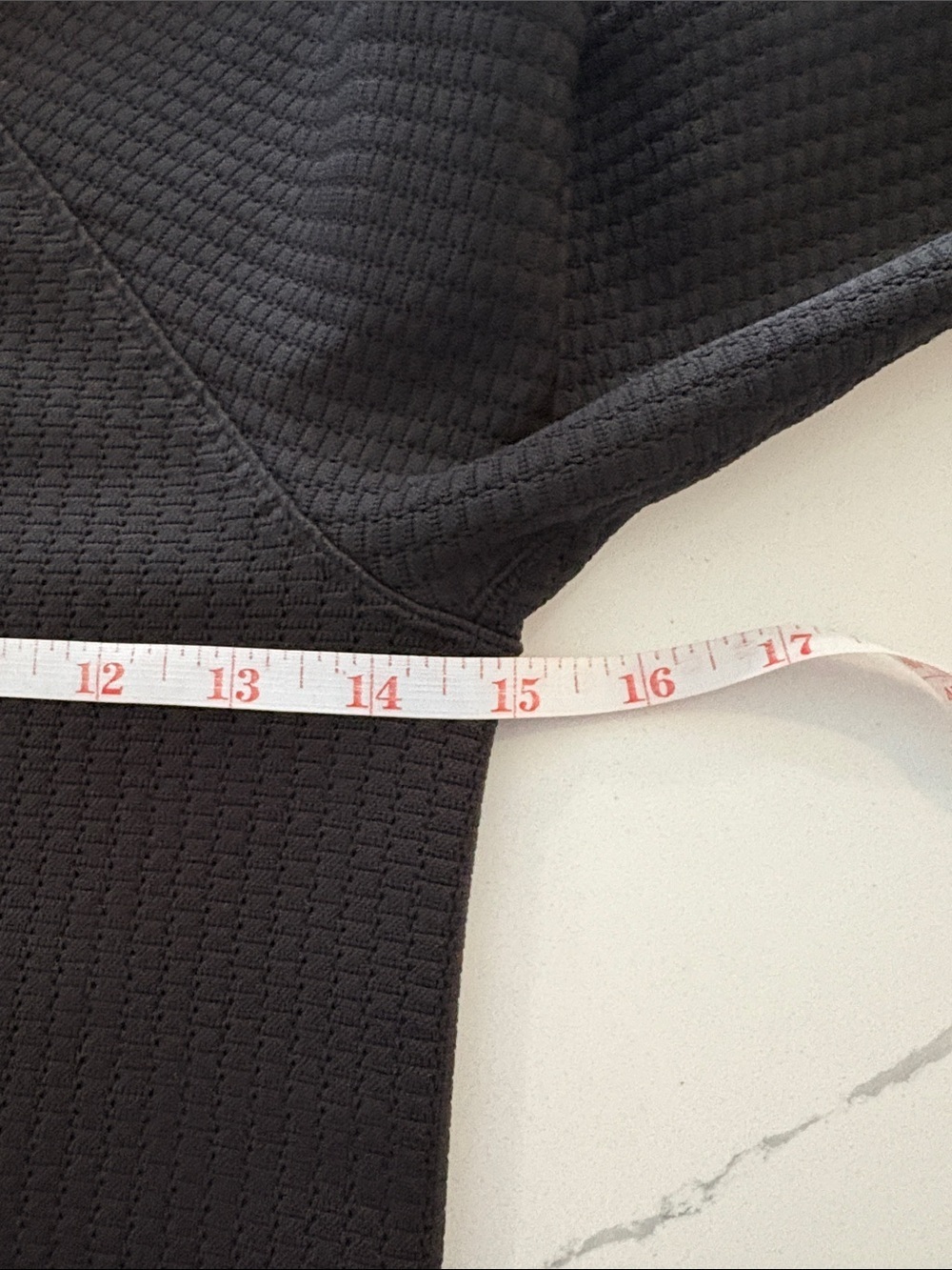 Lululemon Rest Less Pullover ~ 4 ~ Bubble Dot Black - Picture 7 of 11